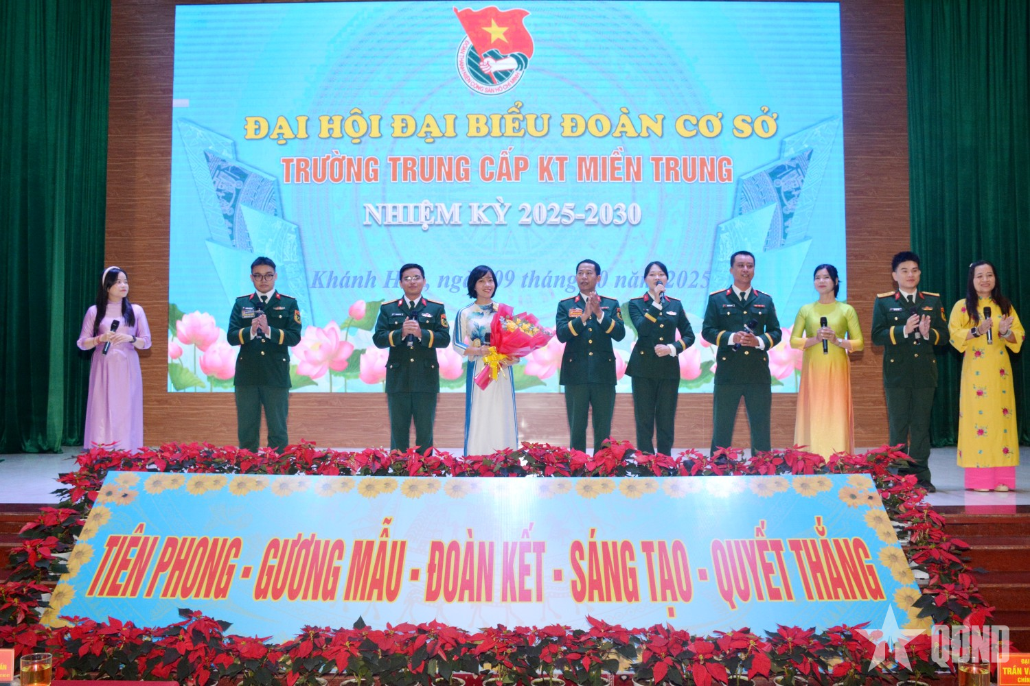 Cán bộ, đoàn viên Trường Trung cấp Kỹ thuật miền Trung thi đua dạy tốt, học tốt